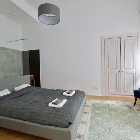 Luxury Apartment By Hi5 - Oktober 6 Street Budapest Ngoại thất bức ảnh