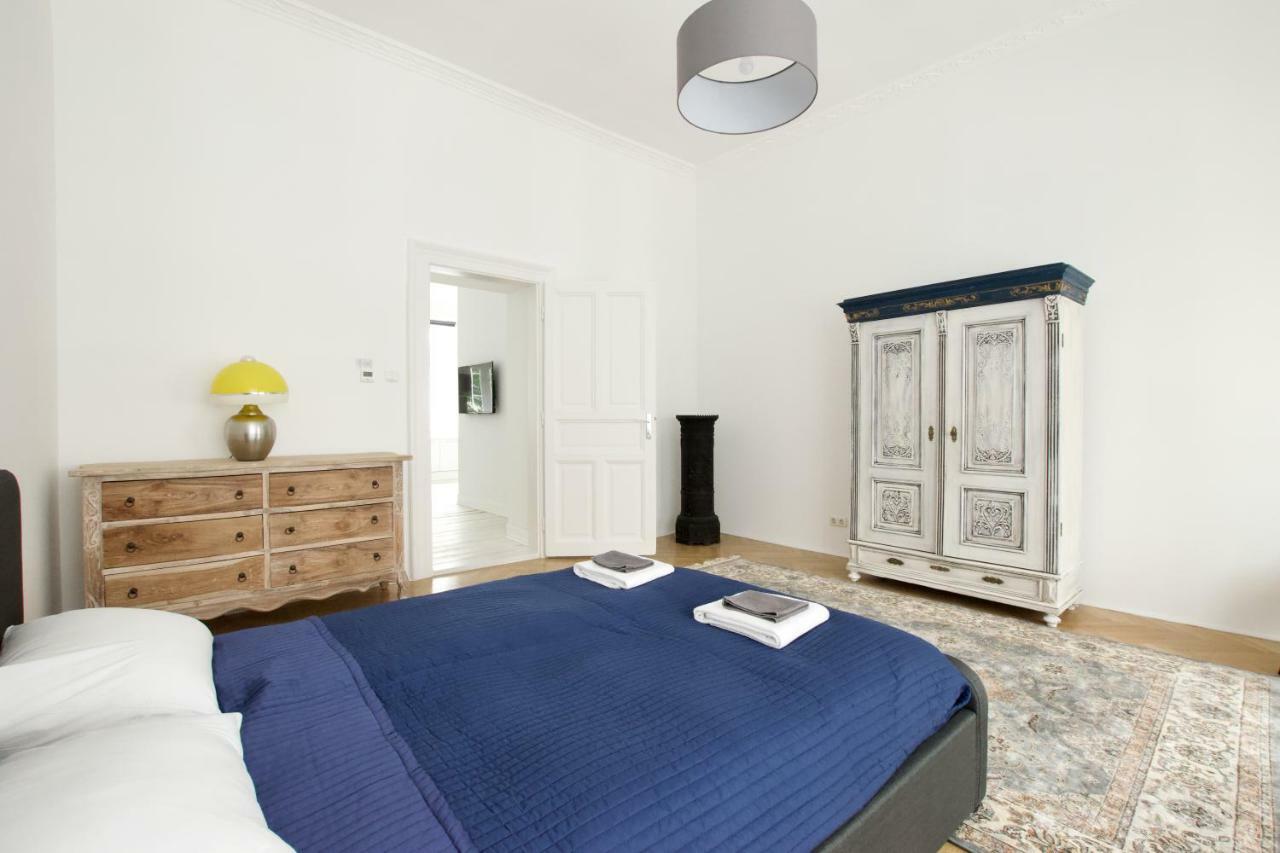 Luxury Apartment By Hi5 - Oktober 6 Street Budapest Ngoại thất bức ảnh